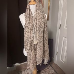 Spell leopard scarf